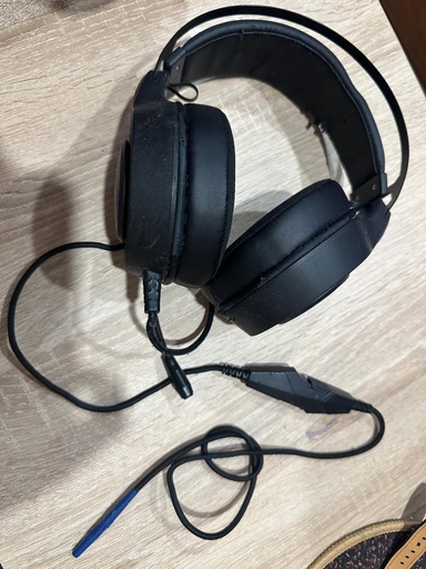 Logitech G230 wired gaming headset with microphone