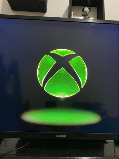Xbox One S 1 To blanche + manette + HDMI + piles rechargeables