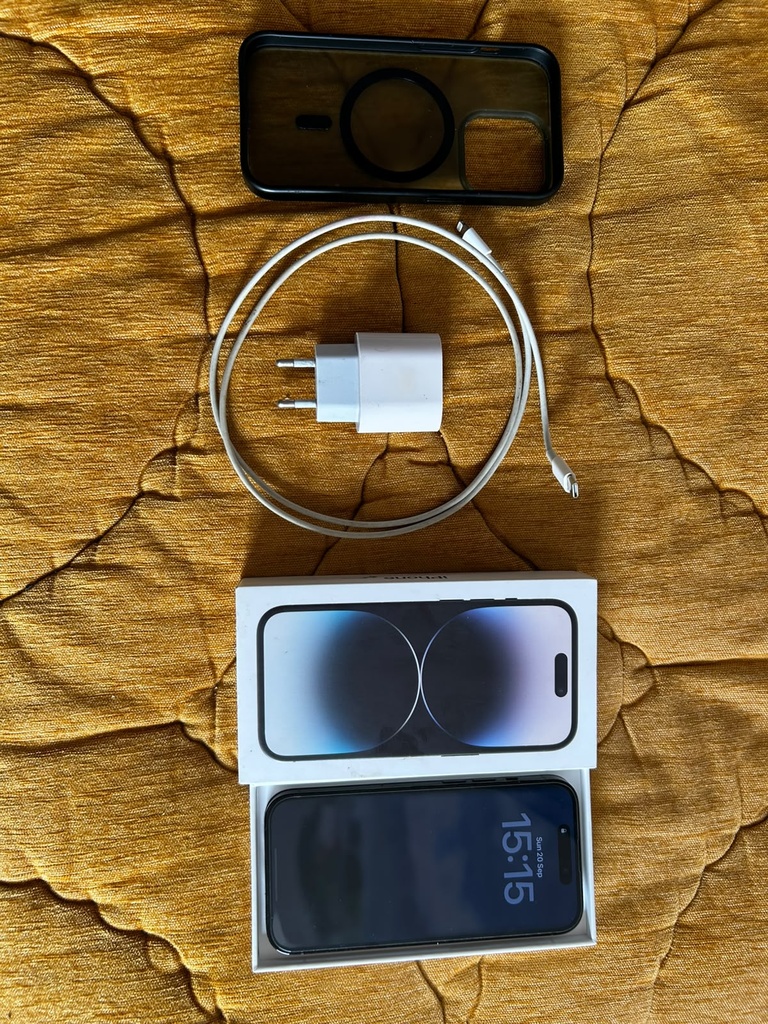 iPhone 14 Pro 128 Go – État de la batterie : 82 % – Noir